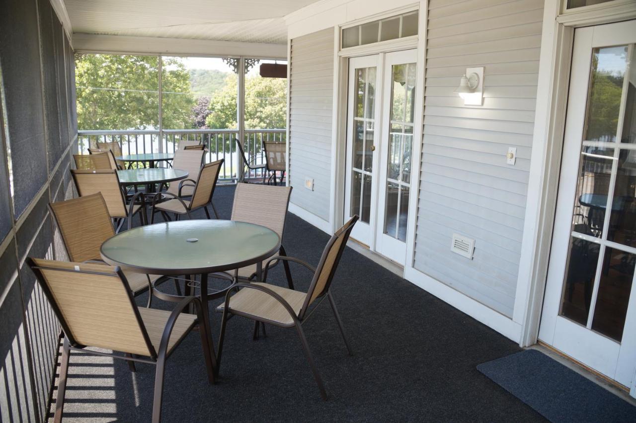 Harbor House Inn Grand Haven Extérieur photo